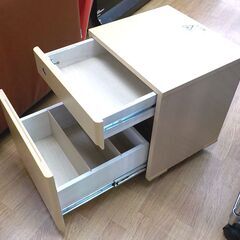 袖机 2段 高さ48㎝ 幅41㎝ 引出し2杯 木製 キャスター付き カギ欠品 ナチュラル デスクワゴン 西岡店の画像