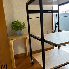電子レンジ用の棚の画像