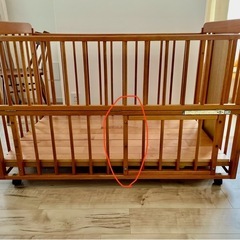 ベビーベッドの画像