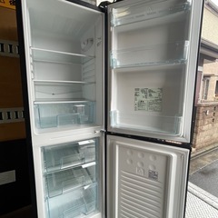 f●■アイリスオーヤマ・冷凍冷蔵庫162L・２ドア【IRSE-16A】スリム/大容量/ボトムフリーザー・ブラック・2022年製の画像