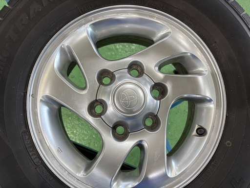 スタッドレスタイヤ　4本ホイールセット