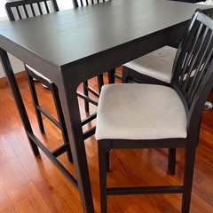 IKEAダイニングバーテーブルセットの画像