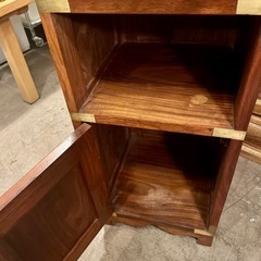 売約済み　アンティーク調キャビネット 真鍮パーツ付き / Antique Style Cabinet with Brass Fittings ビンテージ ヴィンテージ 木製 キャビネット ミニ収納 ナイトテーブル 真鍮家具 コンパクト什器 店舗什器 antique furniture wood brass cabinet drawer nightstand interior decor vintage styleの画像