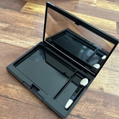 アイシャドウパレットの画像