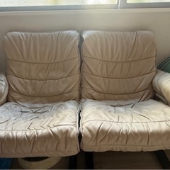 ソファ　革　富士ファニチア　fuji furniture ブランド　2人がけ
の画像