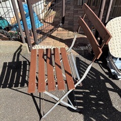 折りたたみガーデニング椅子2脚の画像