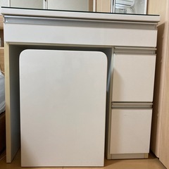 ドレッサーの画像