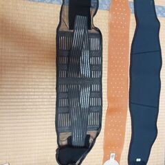 腰痛ベルト3個セットでの画像