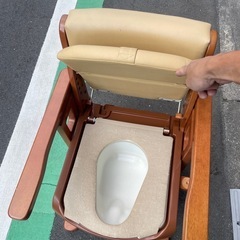 家具調トイレ コンパクト 標準便座の画像