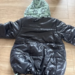 新品未使用　アウター　130の画像