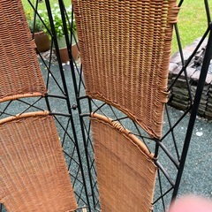 鉄製籐編み衝立（パーティション）の画像