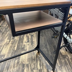 M【中古品】IKEA イケア ラップトップテーブル ブラック 黒 100x36cm z10339736 FJALLBO フィエルボ パソコンデスク 学習机 作業台 テーブル 生活家具の画像