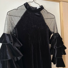 未使用✨ベロア生地キラキラワンピース（150cm？）の画像
