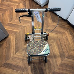 1137 幸和製作所 シルバーカーの画像