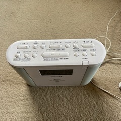 ラジオとCDデッキの画像