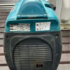 マキタ発電機の画像