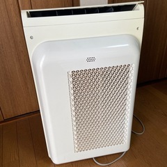 シャープ　加湿空気清浄機　取扱説明書付き　　使い捨てフィルター付きの画像