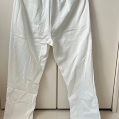 【他出品のものとセットアップ】レディース　真っ白　長ズボン　スウェット　裏起毛　Mの画像