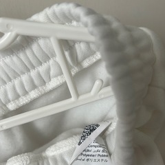 【他出品のものとセットアップ】レディース　真っ白　長ズボン　スウェット　裏起毛　Mの画像