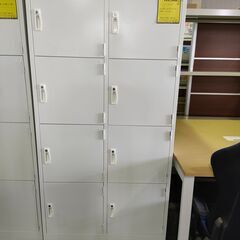 ジャングル×2和泉大型良品館　8人用ロッカー　鍵あり　事務用品　...