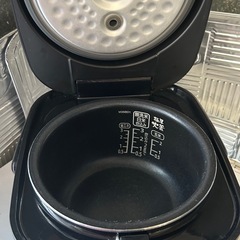 アイリスオーヤマ　3合炊飯器の画像
