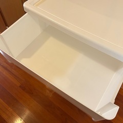 4段衣類収納棚の画像