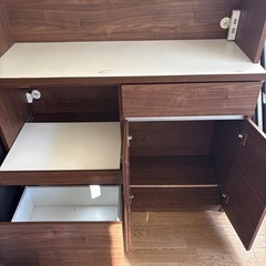 キッチンボード
の画像
