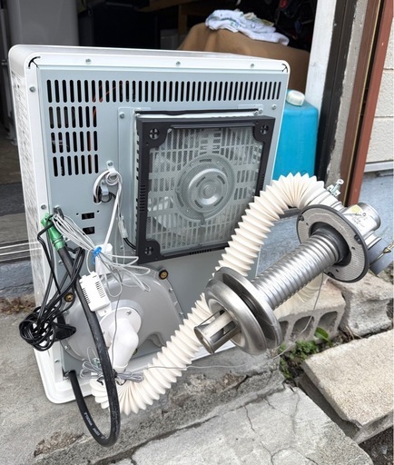 札幌市内配送可 燃焼確認済み 美品 23年製 サンポット FF式温風石油ストーブ FF-5211TL C 木造14畳/コンクリート22