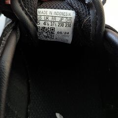 adidas アディダス カントリーⅡ スニーカー  ブラックの画像