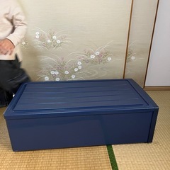 スライドキャスター付き収納ケース
の画像