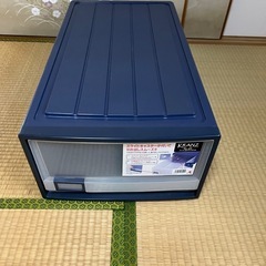 スライドキャスター付き収納ケース
の画像
