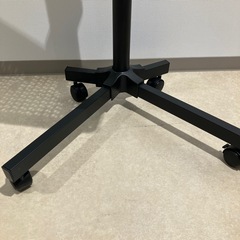 モニタースタンドの画像