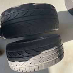 大幅値下げ！！！ 245/35R/19夏タイヤ2本セットの画像