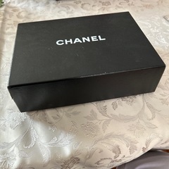 CHANEL 箱の画像