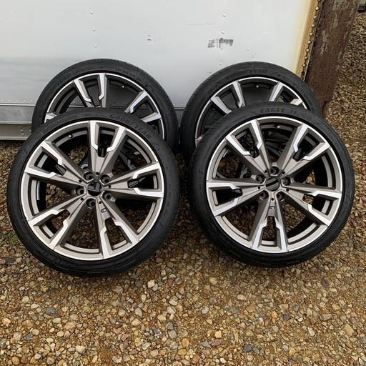 美品　希少　タイヤ8分以上　BMW純正 Mライト・アロイ・ホイール・Vスポーク・スタイリング　X1 X2 M351　(8.0Jx20 IS:50) 225/40R20