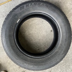 ☆お話し中☆14.中古スタッドレスタイヤ NANKANG 2018年製 205/65R15の画像
