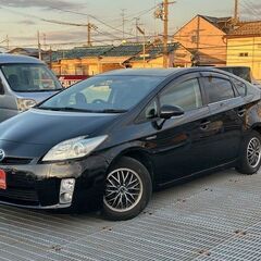 月々２万円～　自社ローン歓迎　☆プリウス　Ｓ　５人乗り☆外装塗り立ての画像