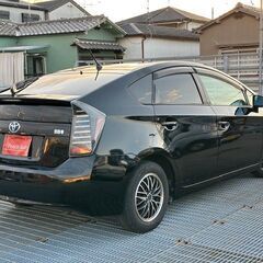 月々２万円～　自社ローン歓迎　☆プリウス　Ｓ　５人乗り☆外装塗り立ての画像