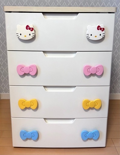 お値下げ交渉NG  ハローキティ  衣装ケース