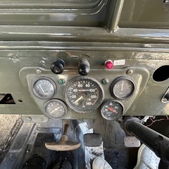 三菱ジープj52の画像