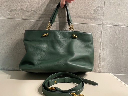 トリーバーチ　本革　バッグ