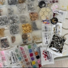 ネイルアクセサリーパーツの画像