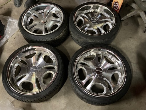 なんかリムある8 9.5の19インチのLD1