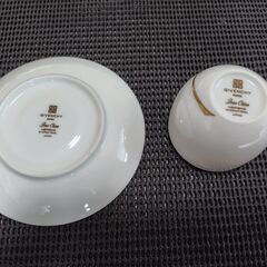 ジバンシー　カップ＆ソーサー　2客セット　未使用 レトロの画像