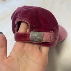 MONCLER モンクレール キャップ 帽子 ベロア生地 パープルピンクの画像
