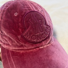 MONCLER モンクレール キャップ 帽子 ベロア生地 パープルピンクの画像
