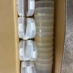 プラスチック製容器　蓋付き　バケツ　
12個セット　の画像
