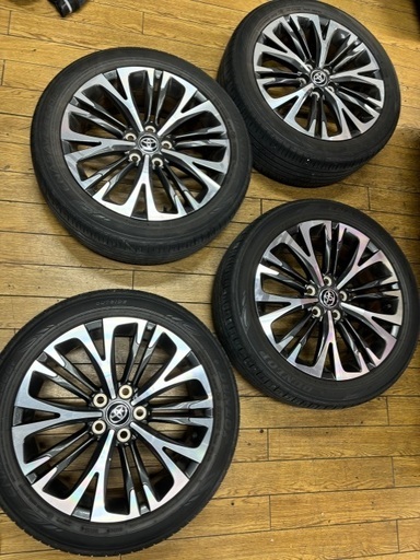 ヤリスクロス　18インチ純正タイヤホイール