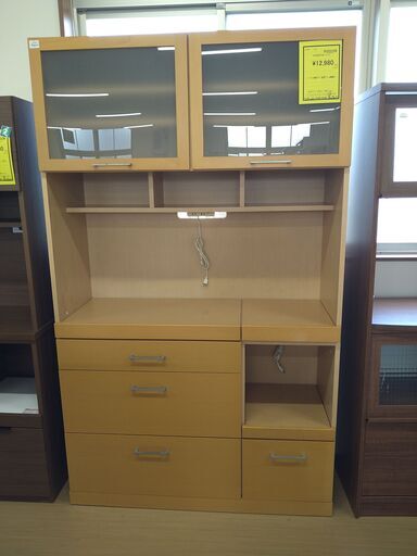 リユースのサカイ浦和店 【F173】★食器棚 2枚扉 ナチュラル