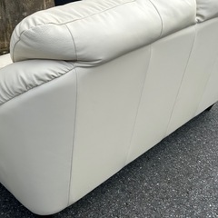 italsofa イタリア　ソファ　ホワイト　2人掛けの画像